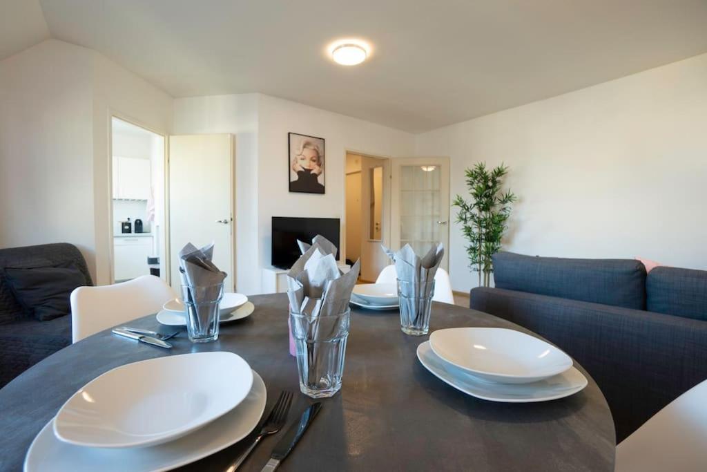 Stylish 2 Floor Penthouse • 15 Min To City Center Wien Eksteriør billede